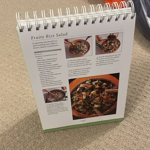 Vegetarian flip cookbook - Picture 3 of 4